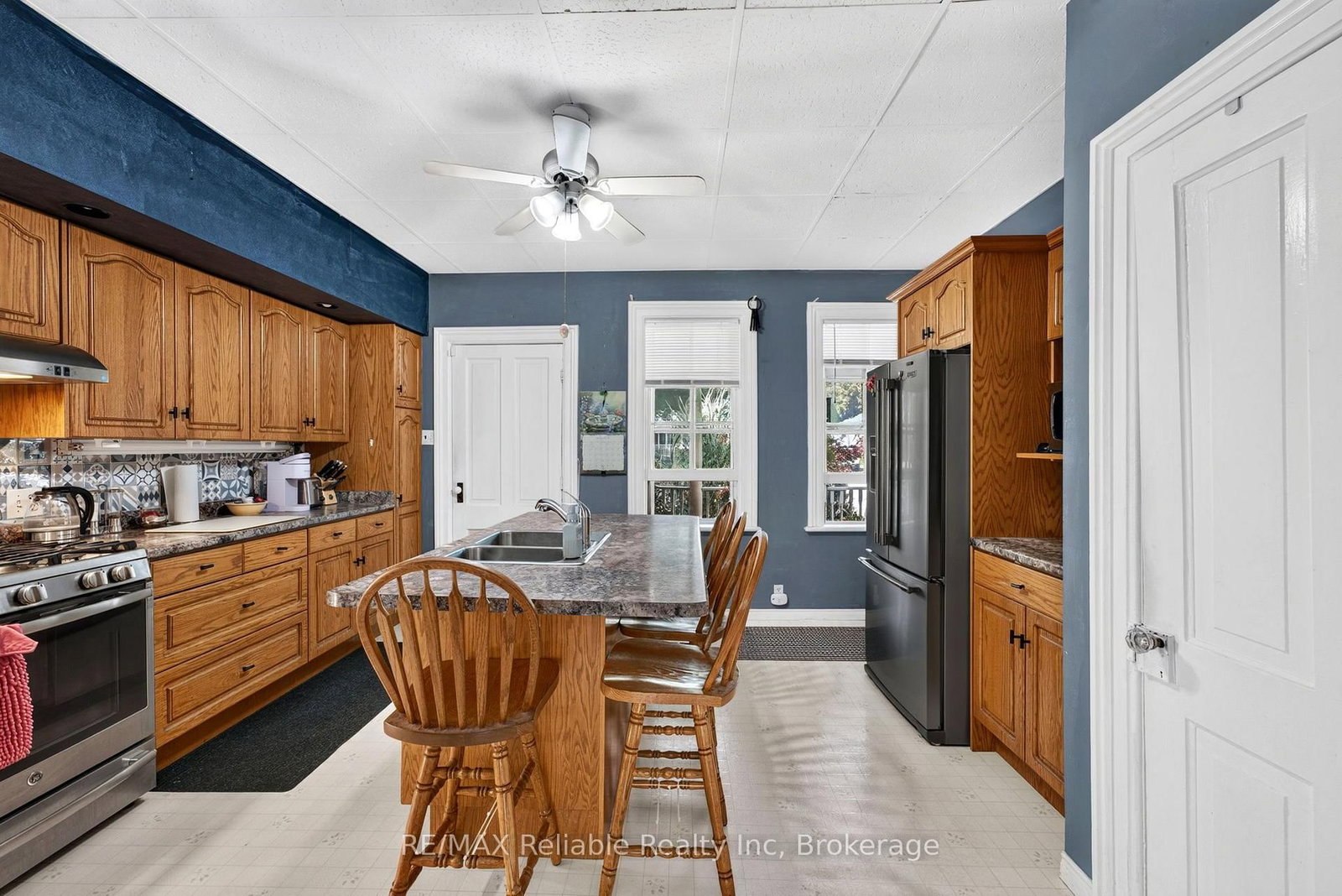 111 John Street • Huron East, ON photo 17