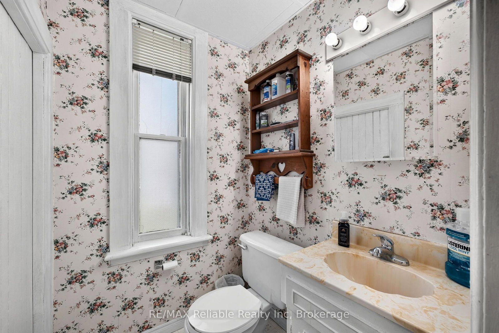 111 John Street • Huron East, ON photo 20