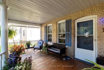 111 John Street • Huron East, ON photo 3