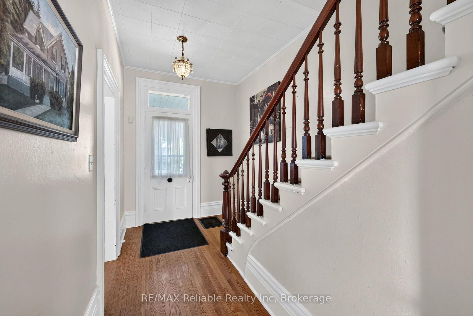 111 John Street • Huron East, ON photo 4