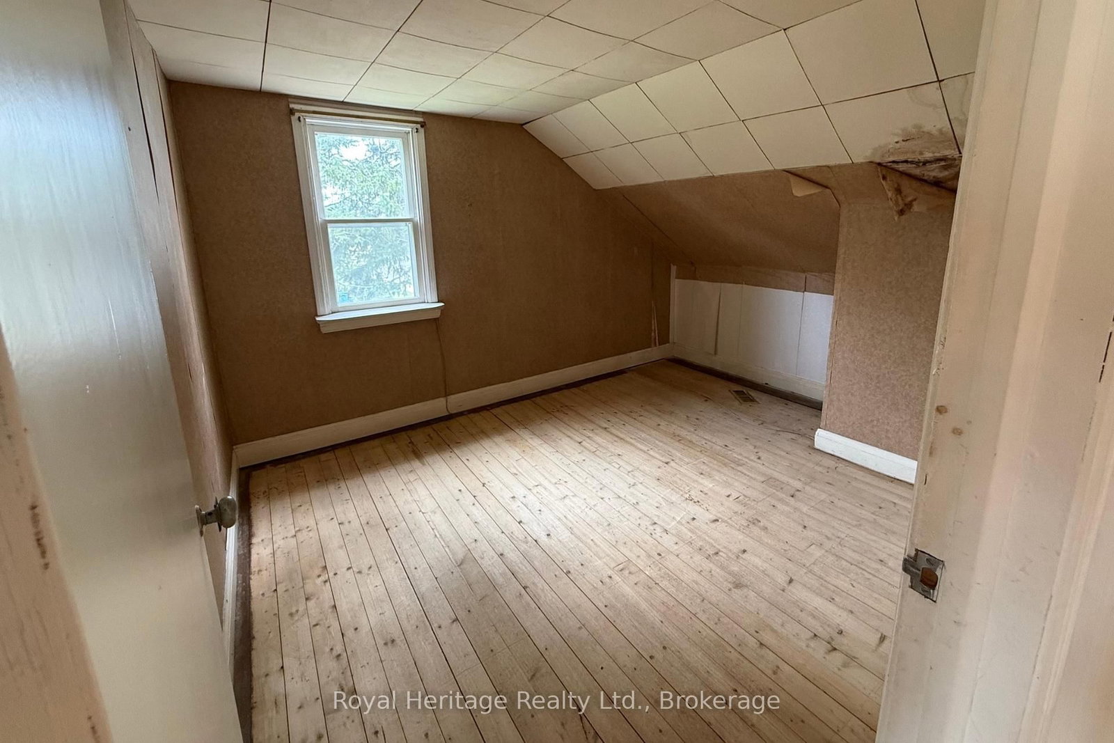 12 Dufferin Street • Brighton, ON photo 26