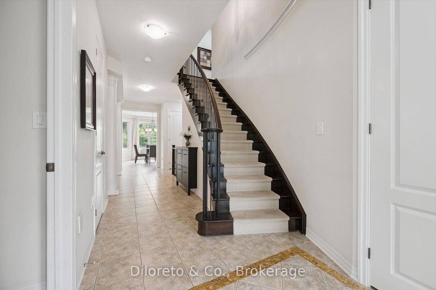 23 Lands Court • Cambridge, ON photo 5