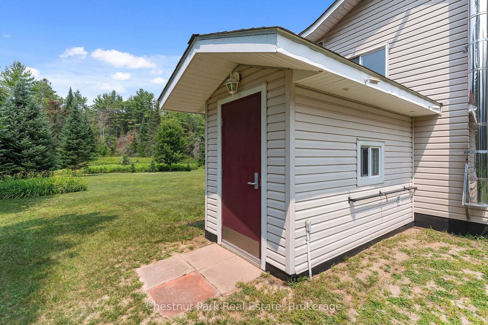 8488 County Road 503 Road • Highlands East, ON photo 25