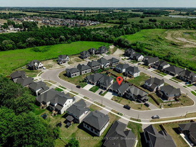 126 Aspen Circle • Thames Centre, ON photo 3