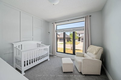 126 Aspen Circle • Thames Centre, ON photo 6