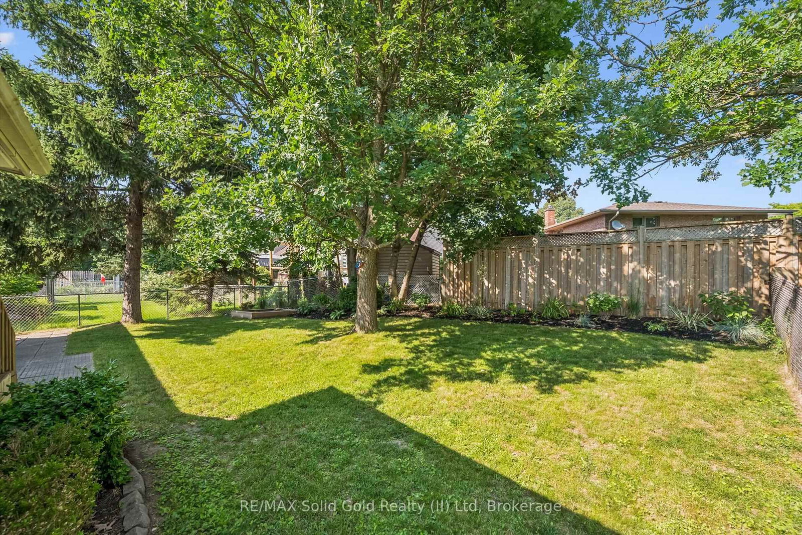 16 Nipigon Street • Kitchener, ON photo 35