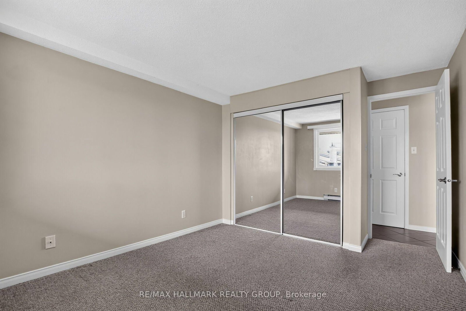 6470 Bilberry Drive • #306 • Ottawa, ON photo 21