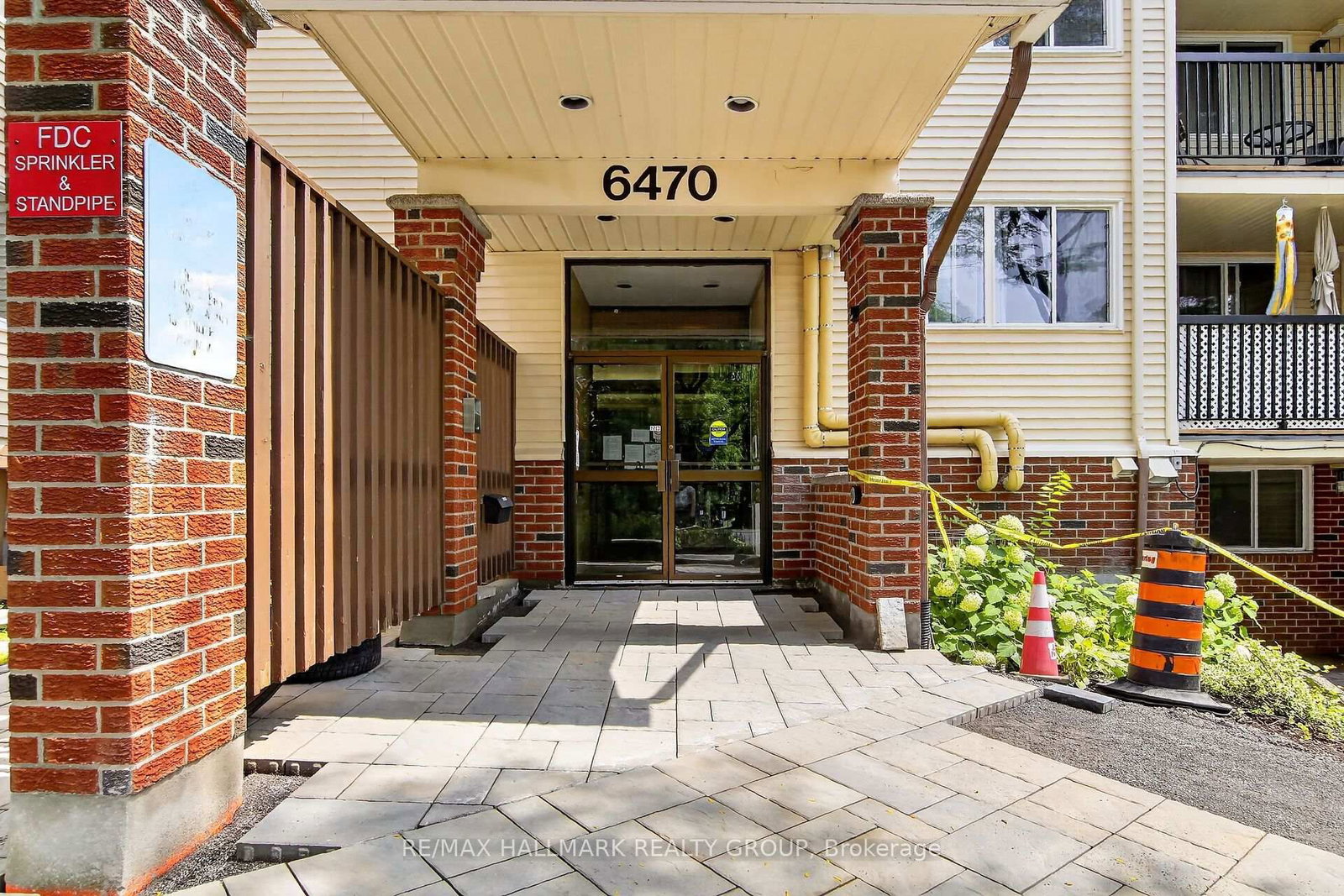 6470 Bilberry Drive • #306 • Ottawa, ON photo 3