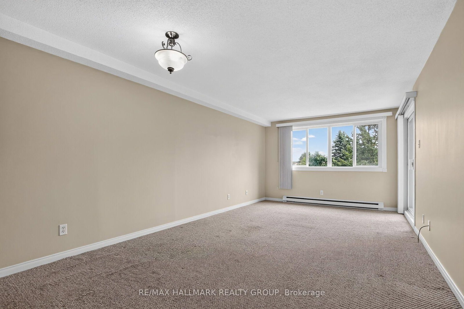 6470 Bilberry Drive • #306 • Ottawa, ON photo 8