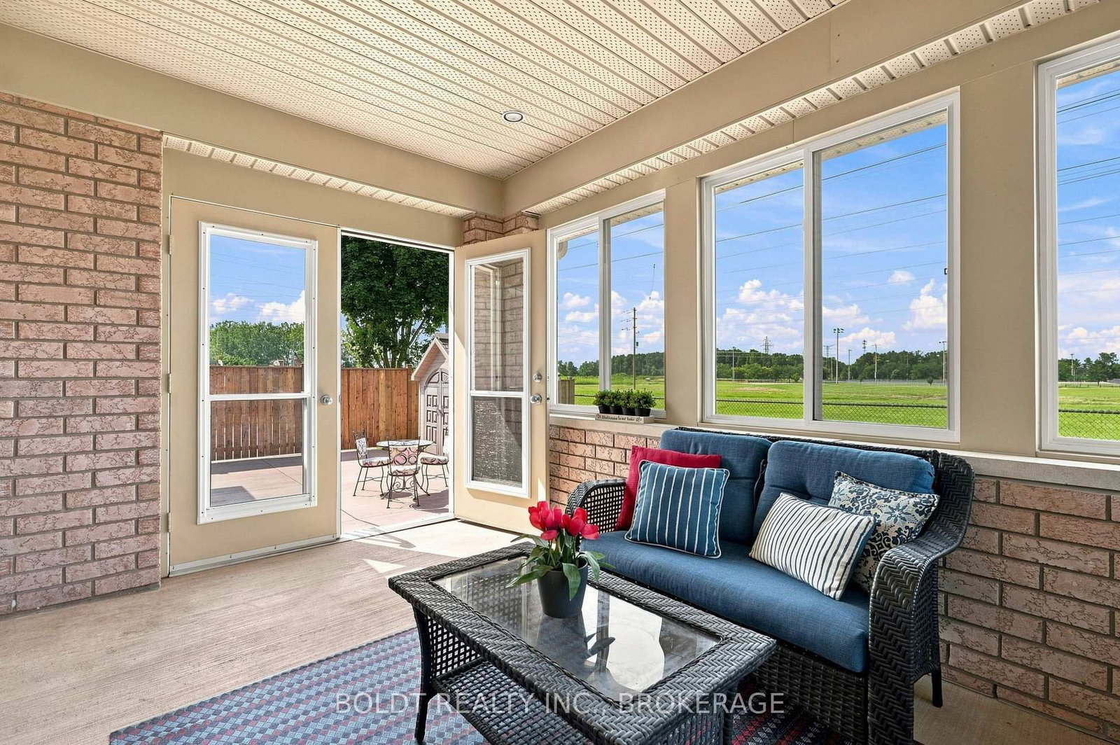 9 Nicholas Drive • St. Catharines, ON photo 28