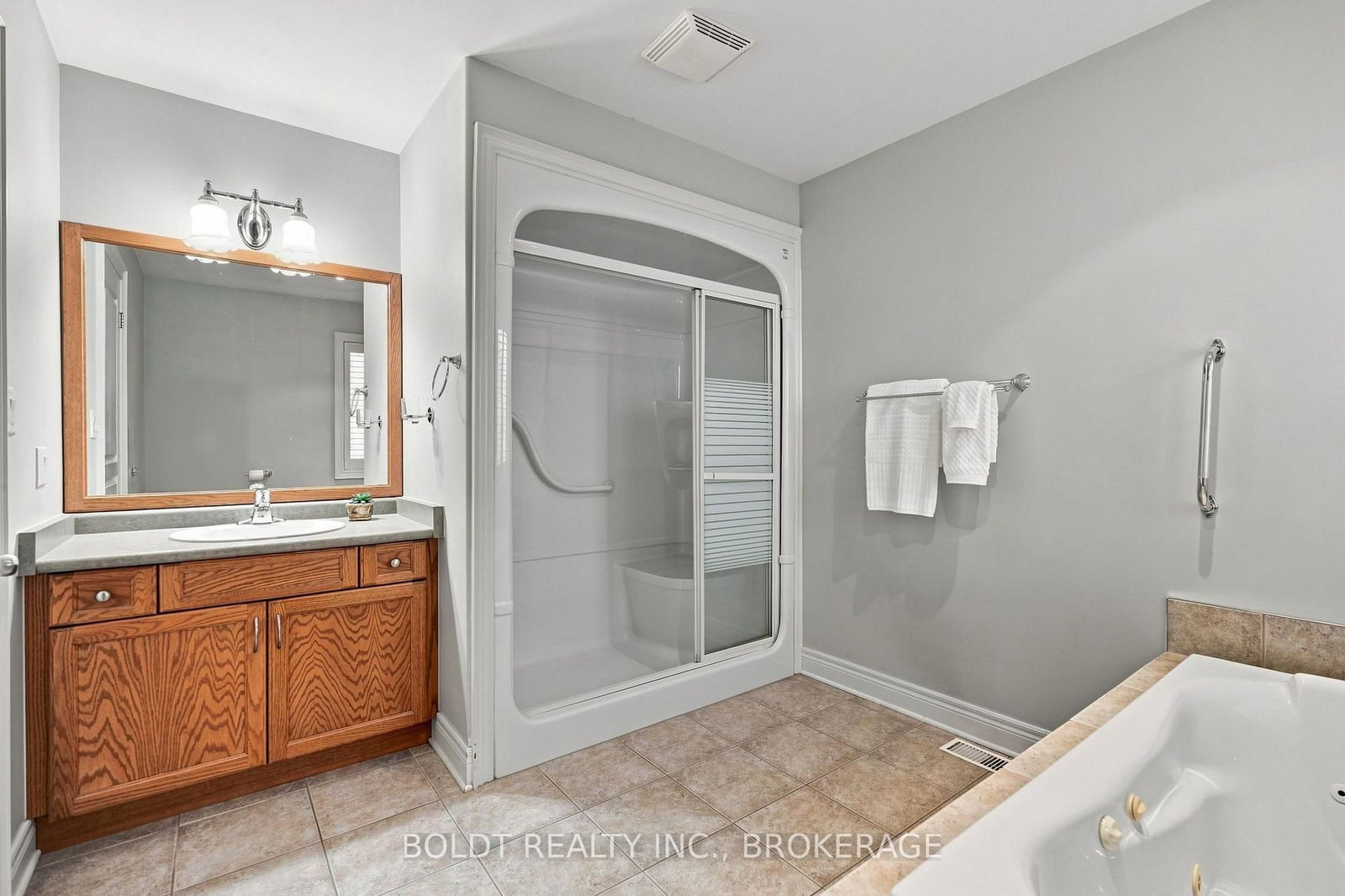 9 Nicholas Drive • St. Catharines, ON photo 34