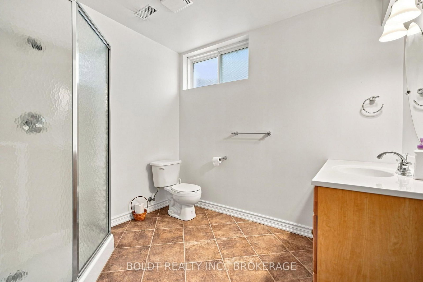 9 Nicholas Drive • St. Catharines, ON photo 41