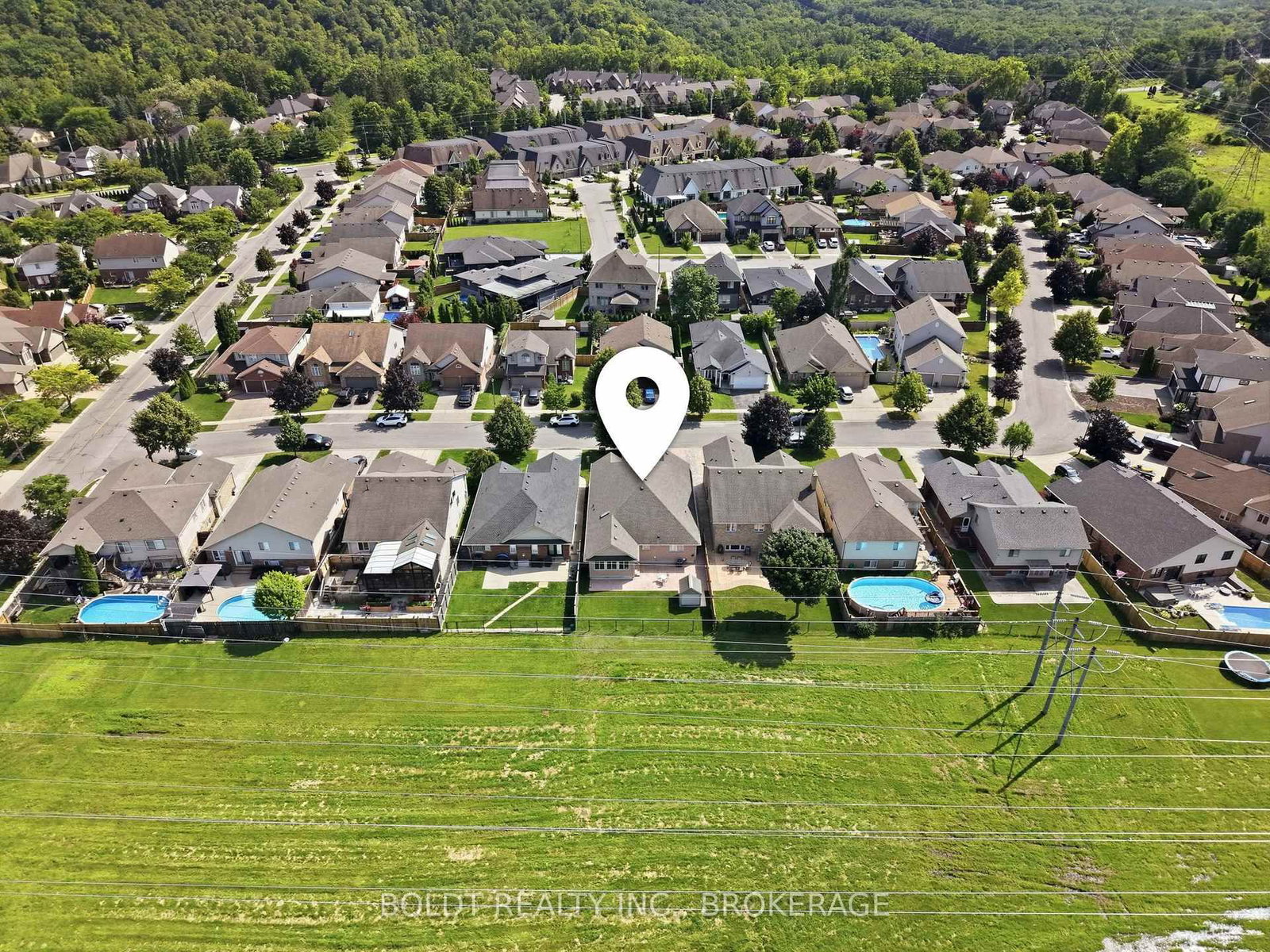 9 Nicholas Drive • St. Catharines, ON photo 47
