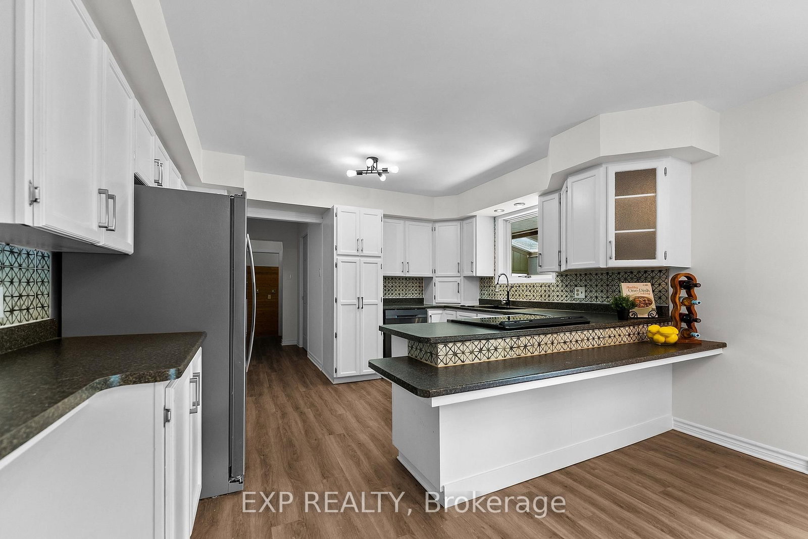 541 COLLINS Road • Renfrew, ON photo 26