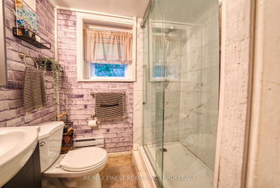 63 Pembroke Street • Kingston, ON photo 5