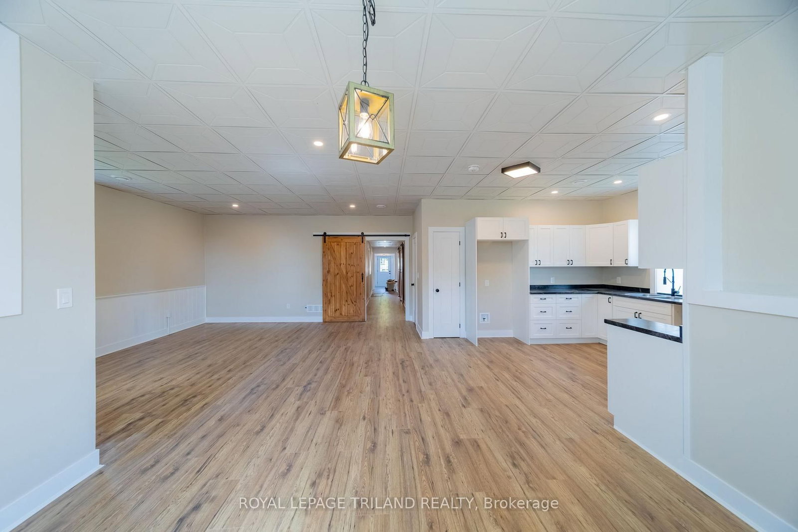 27775 Kerwood Road • Adelaide Metcalfe, ON photo 15