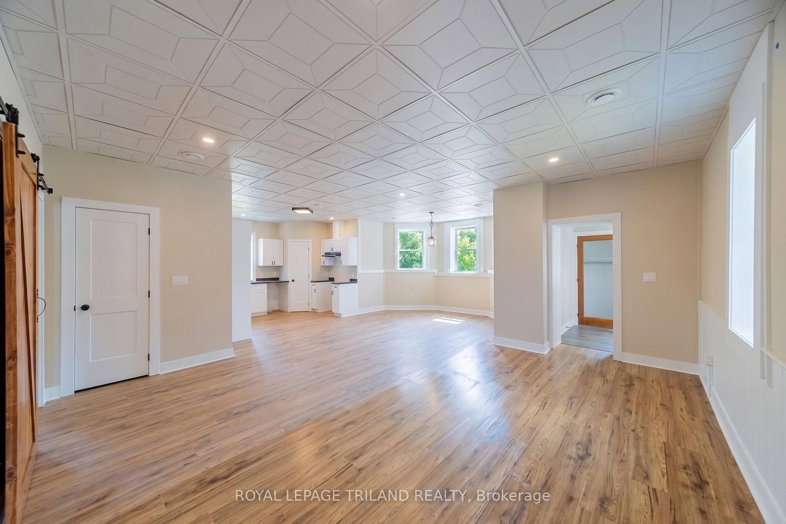 27775 Kerwood Road • Adelaide Metcalfe, ON photo 16