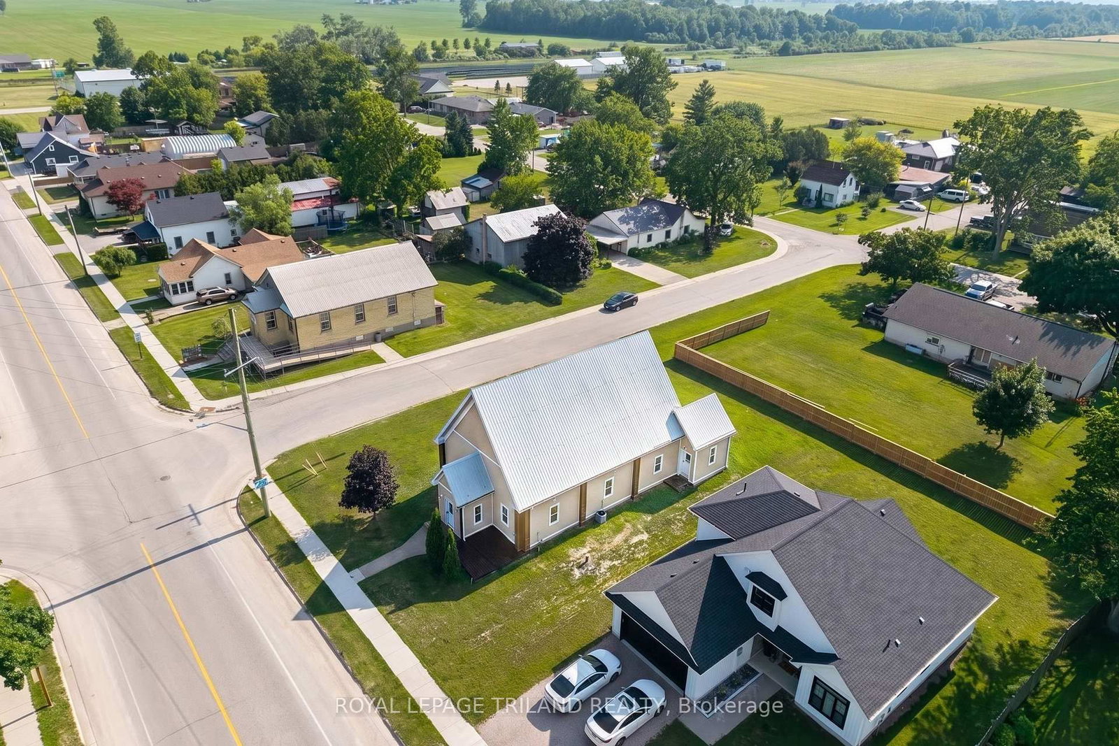 27775 Kerwood Road • Adelaide Metcalfe, ON photo 45