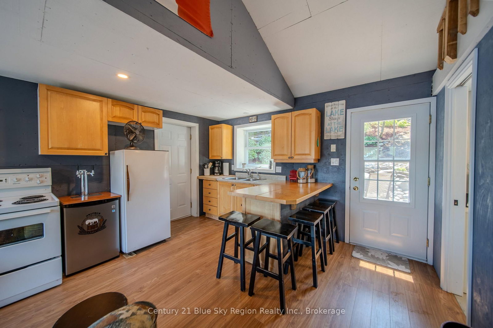 731 MacPherson Drive • East Ferris, ON photo 31