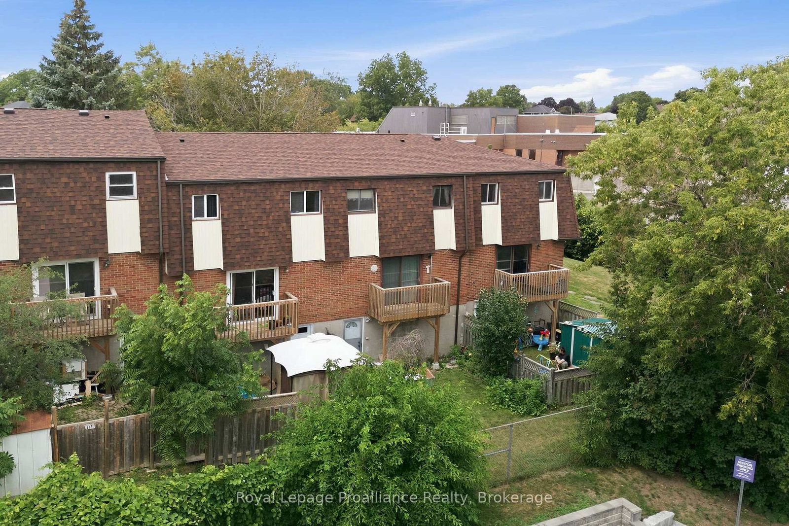 11 Prince Of Wales Drive • #H • Belleville, ON photo 37