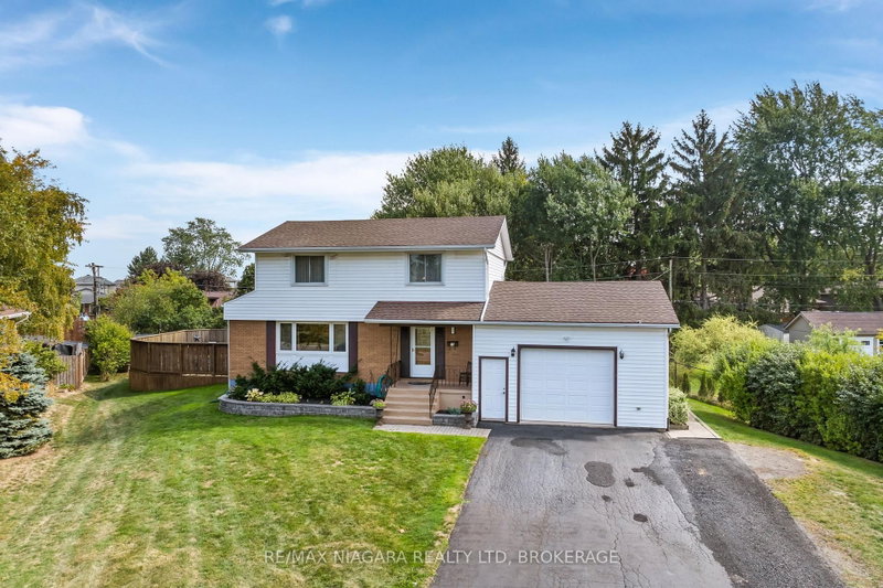 28 Thorncrest Road