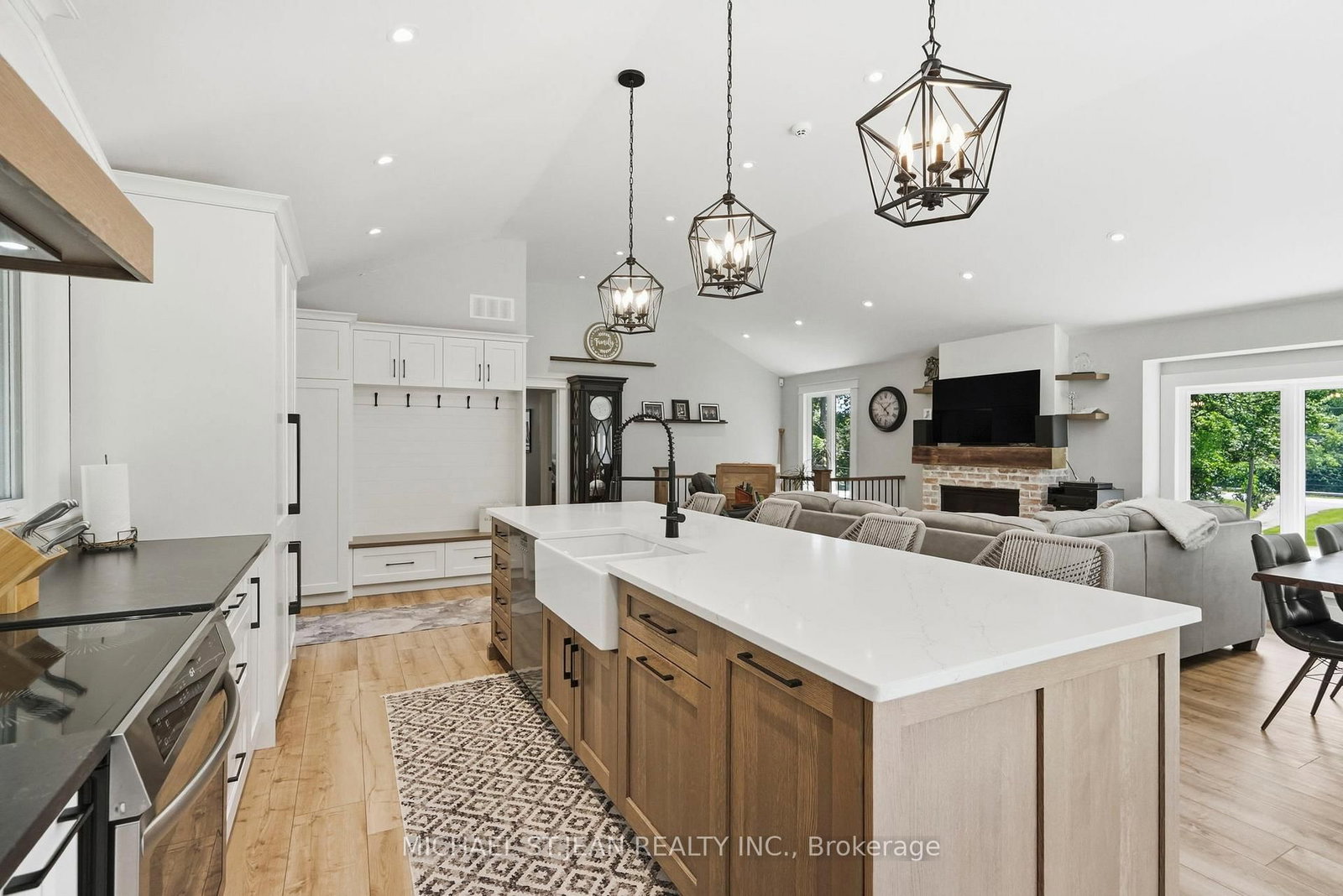 1095 Governors Road • Hamilton, ON photo 10