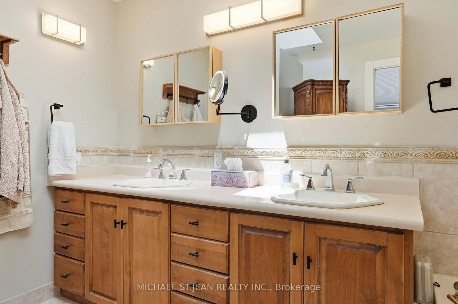 1095 Governors Road • Hamilton, ON photo 23
