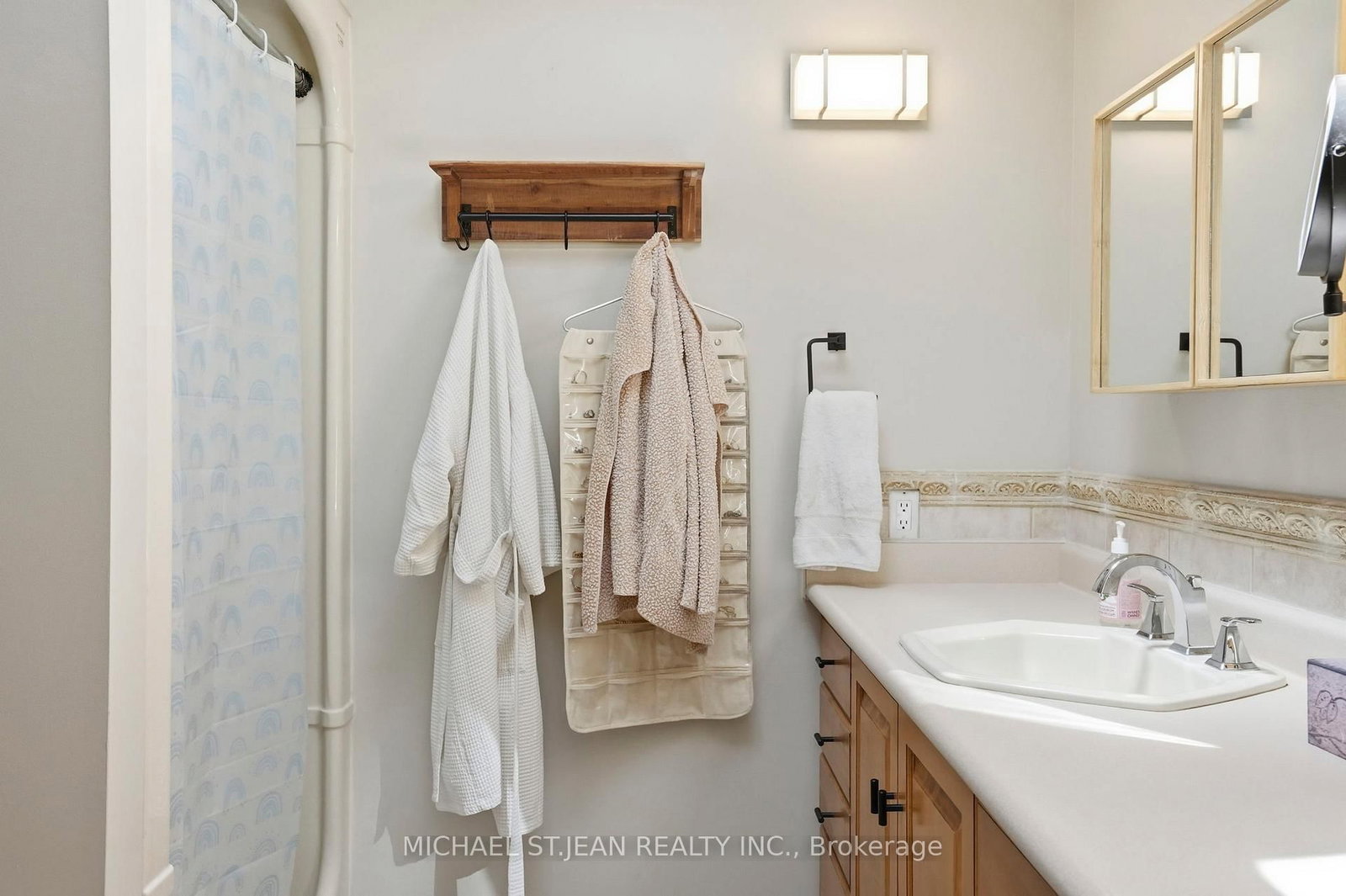 1095 Governors Road • Hamilton, ON photo 24