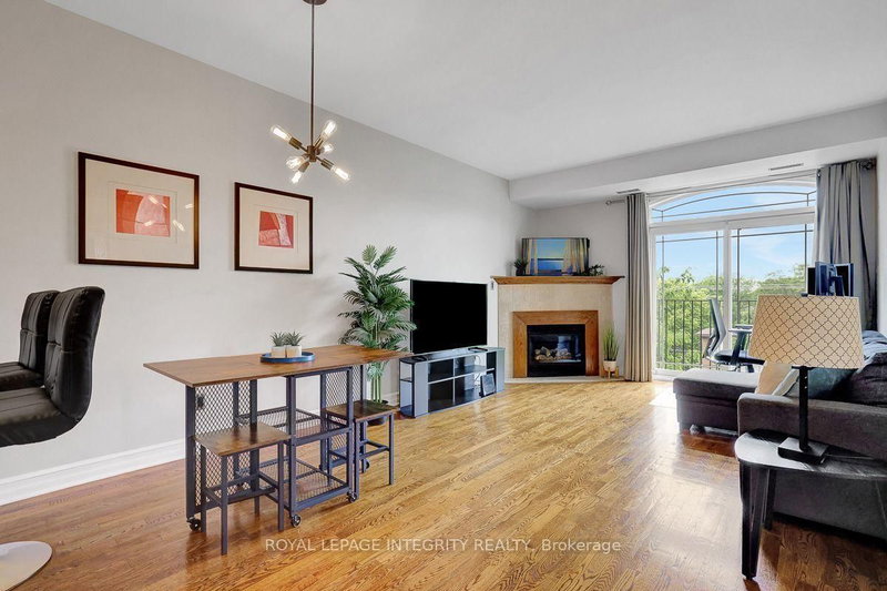 402 - 711 Churchill Avenue N