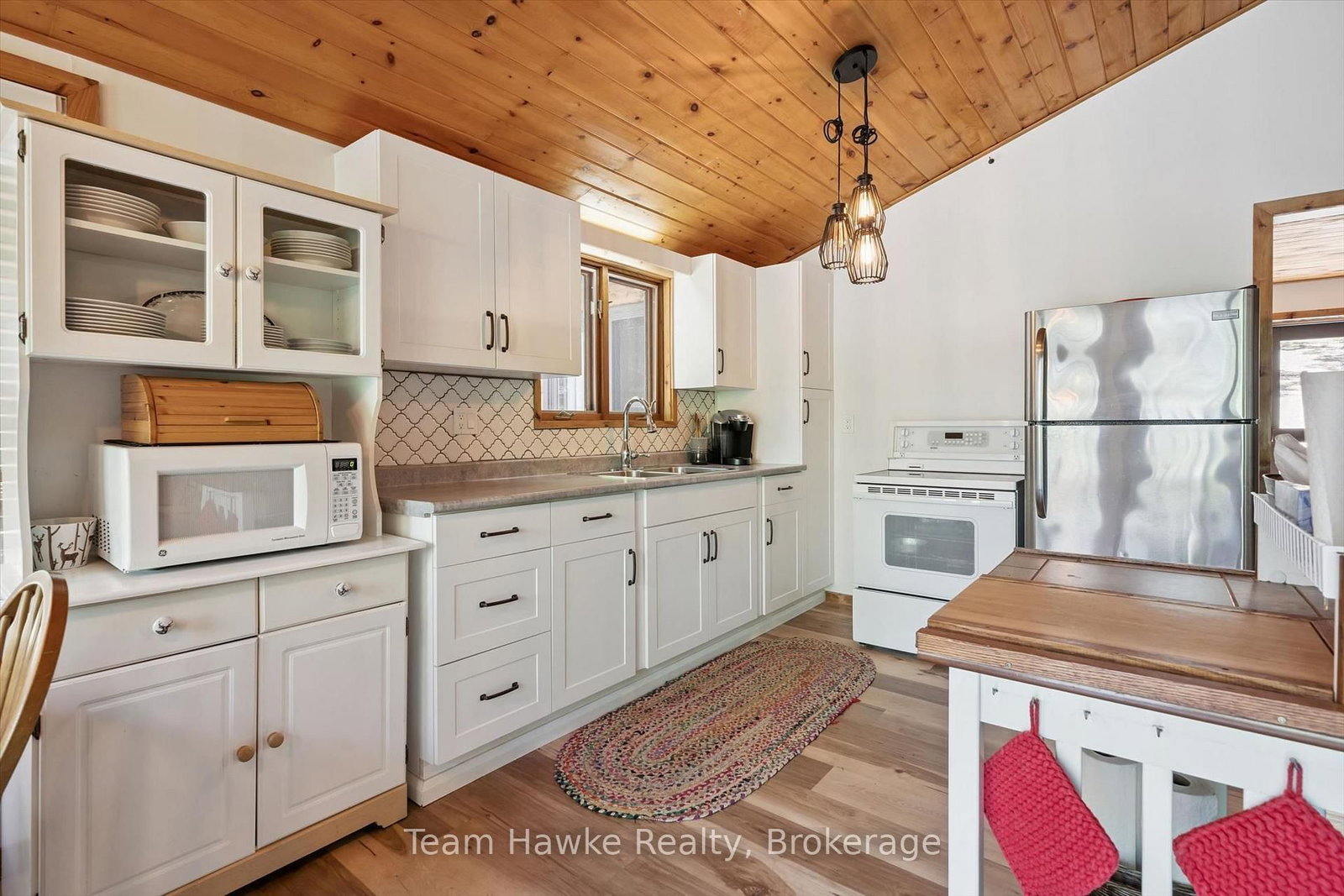 3359 Maple Ridge Road • Algonquin Highlands, ON photo 16