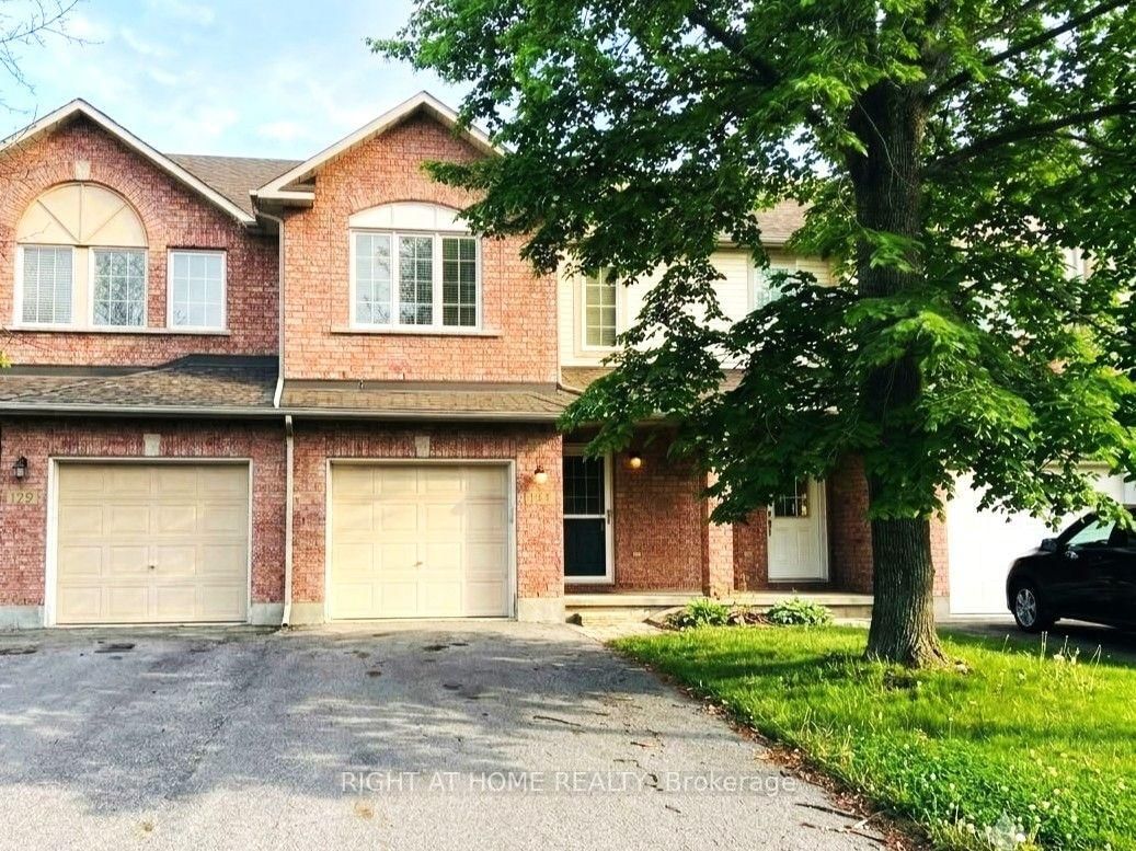 1741 Jobin Crescent • Gloucester, ON photo 1