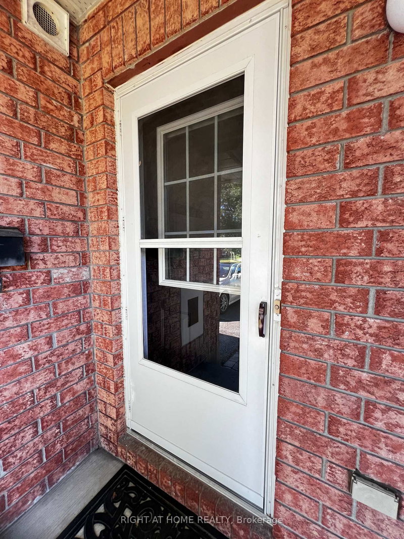 1741 Jobin Crescent