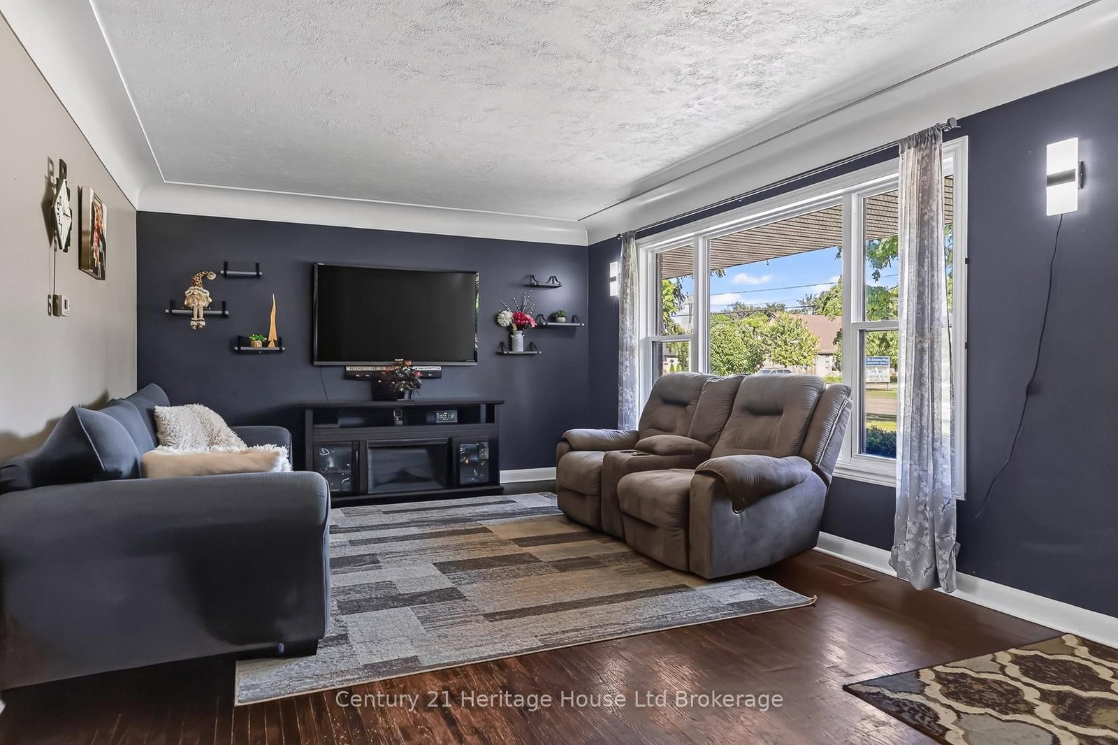 105 Concession Street W • Tillsonburg, ON photo 16
