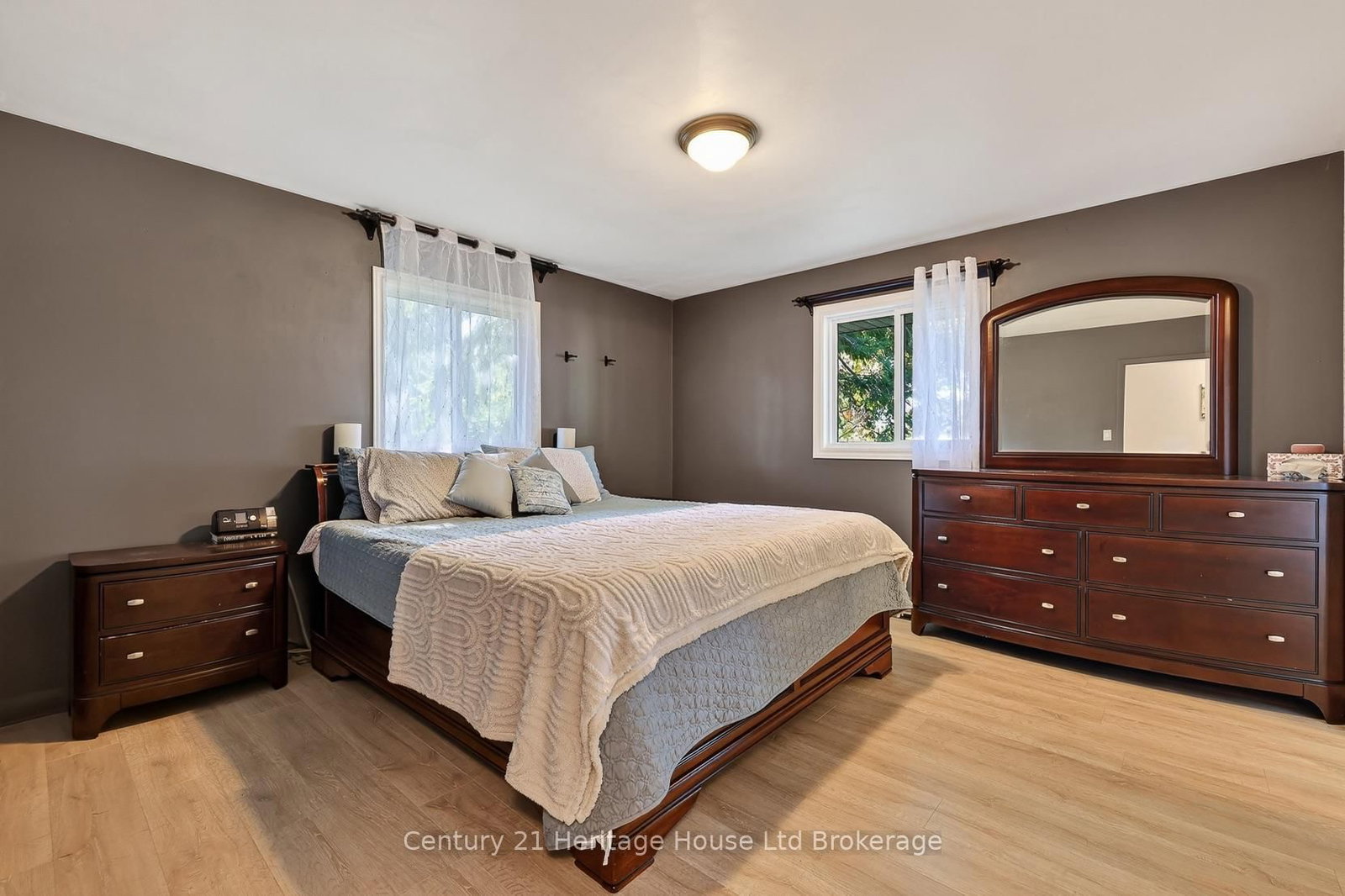 105 Concession Street W • Tillsonburg, ON photo 17