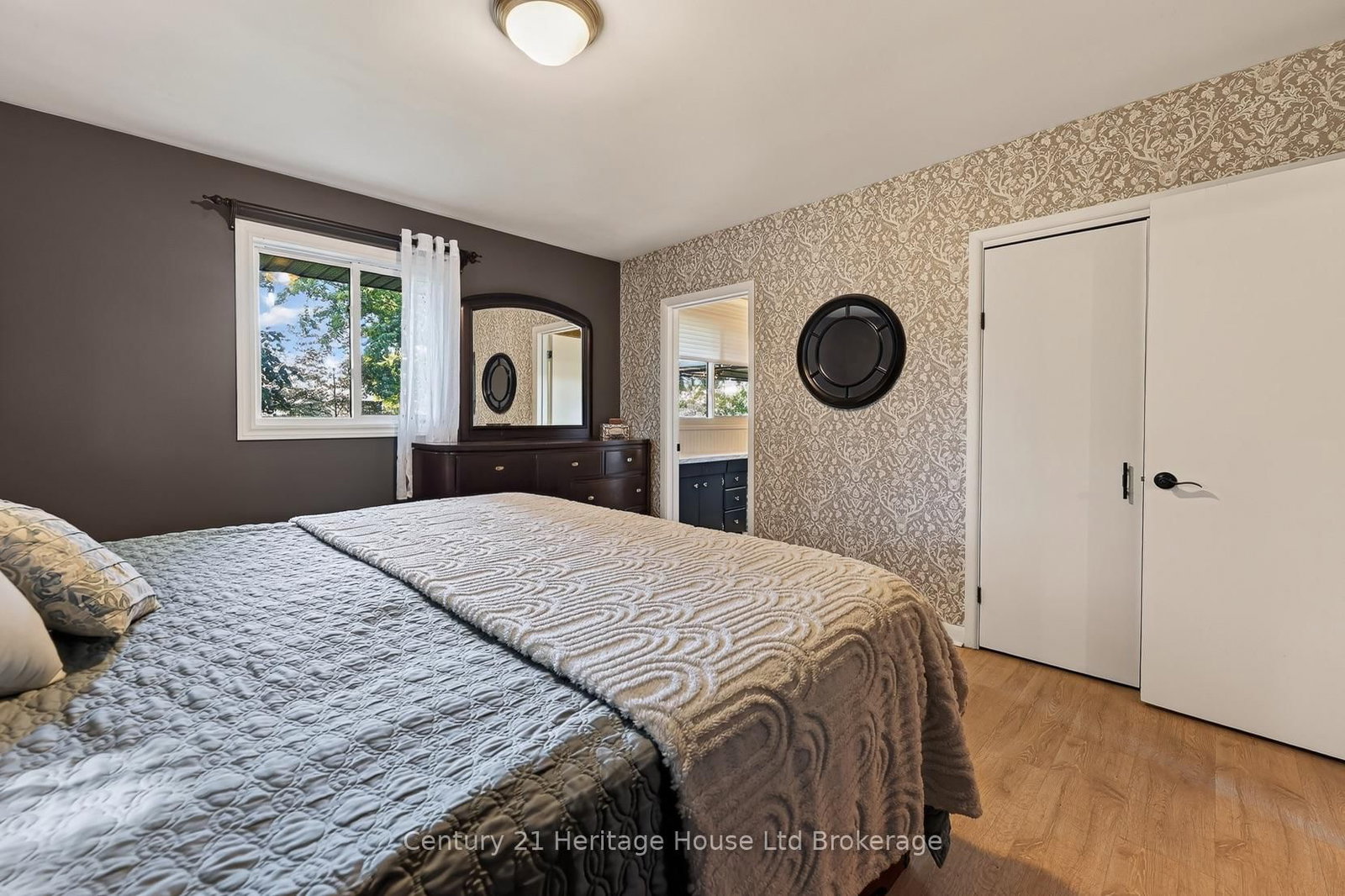 105 Concession Street W • Tillsonburg, ON photo 18