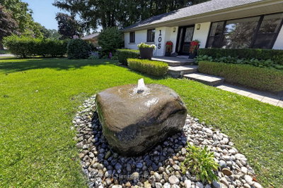 105 Concession Street W • Tillsonburg, ON photo 4