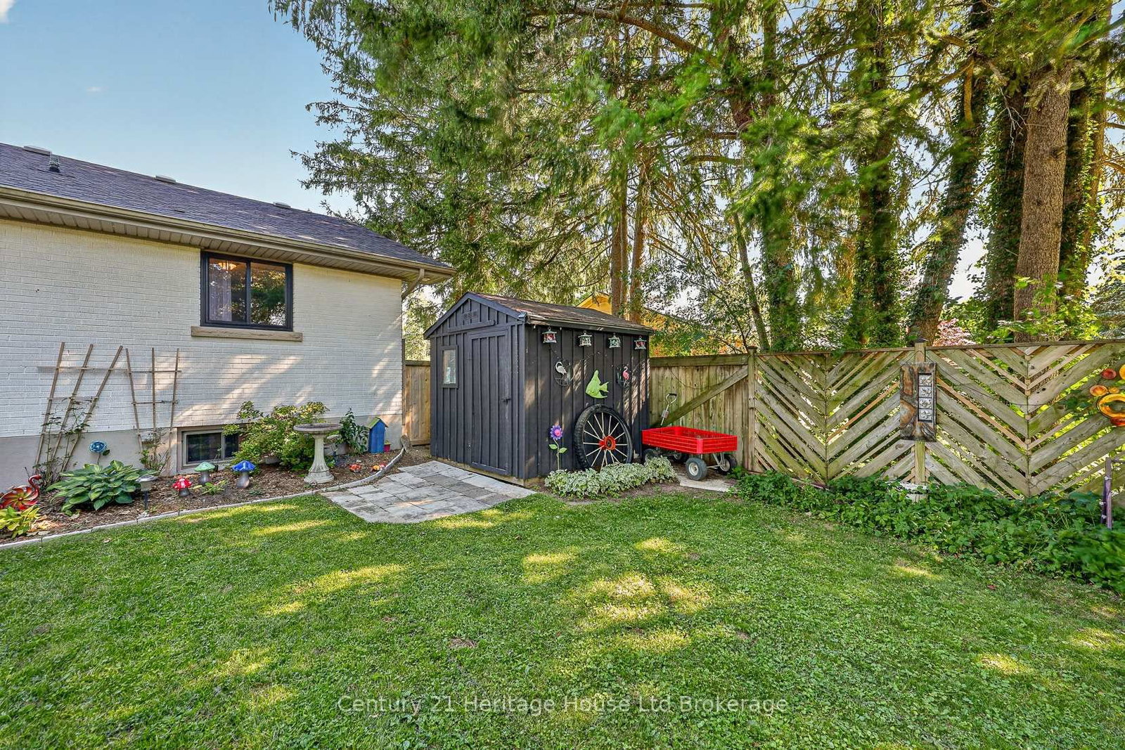 105 Concession Street W • Tillsonburg, ON photo 40