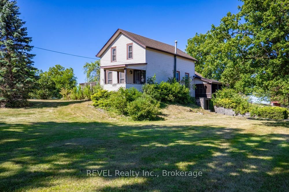 2277 Ridgemount Road • Fort Erie, ON photo 2