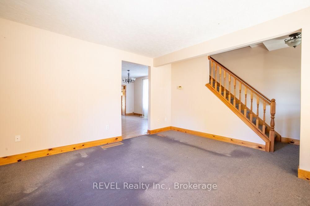 2277 Ridgemount Road • Fort Erie, ON photo 9