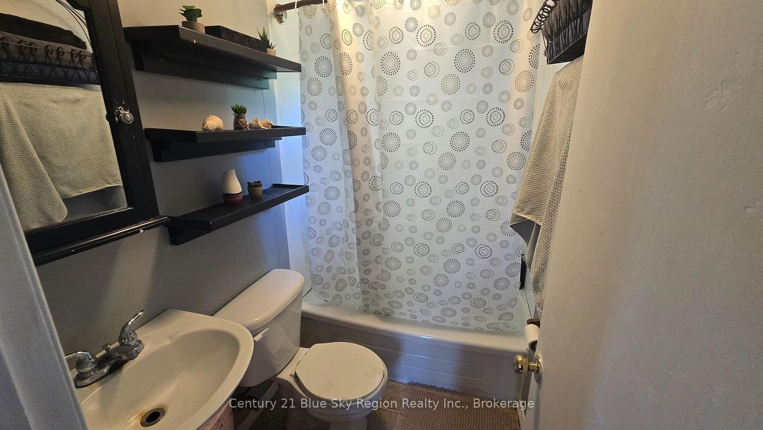2805 Chiswick Line • Chisholm, ON photo 15