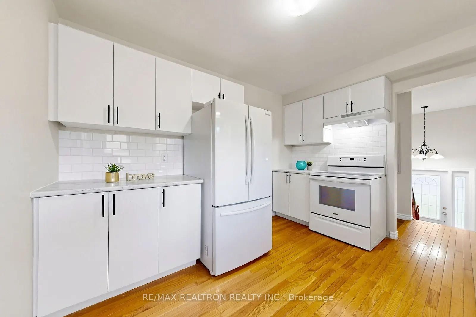 938 Whitefield Drive • Peterborough, ON photo 12