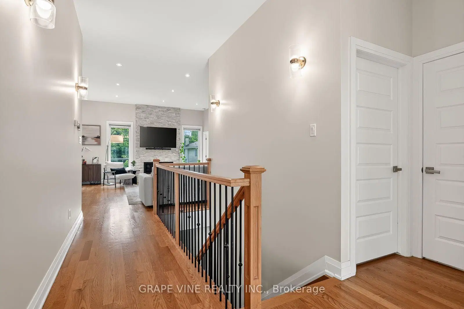 1592 Rosebella Avenue, Ottawa, ON — photo 7
