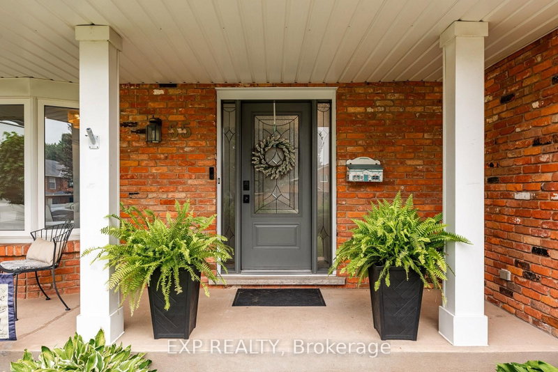 55 Forest Hill Crescent
