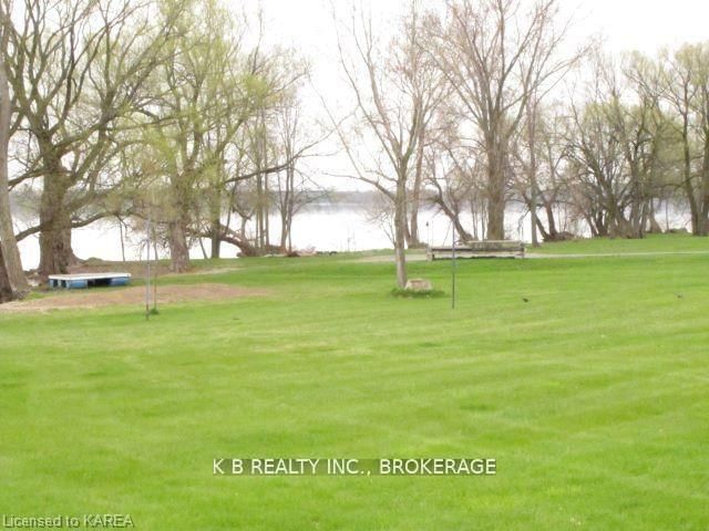 103 PARK Drive • Bath, ON photo 14