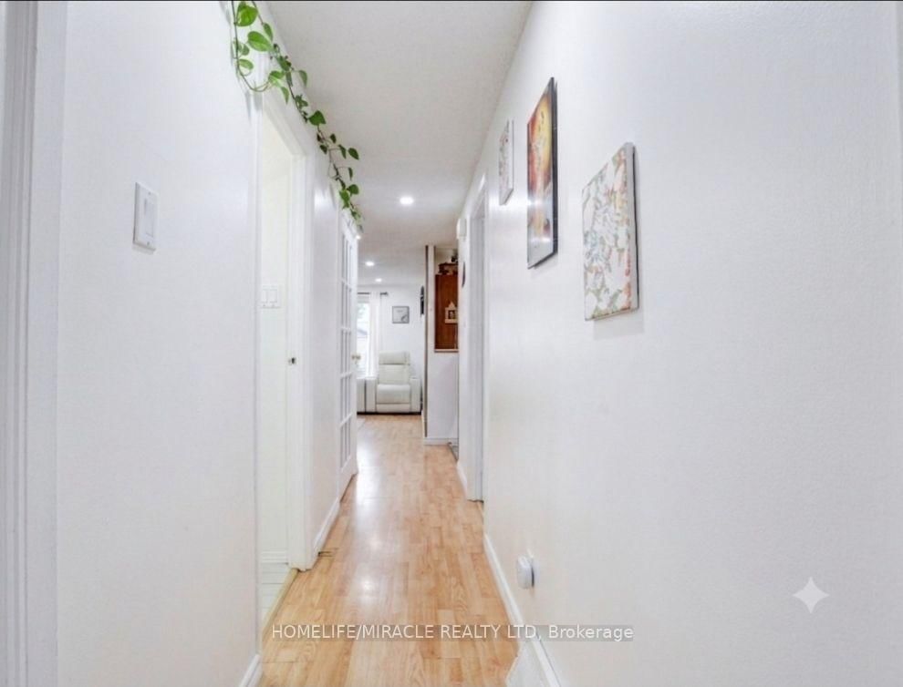 128 Macatee Place S • Cambridge, ON photo 14