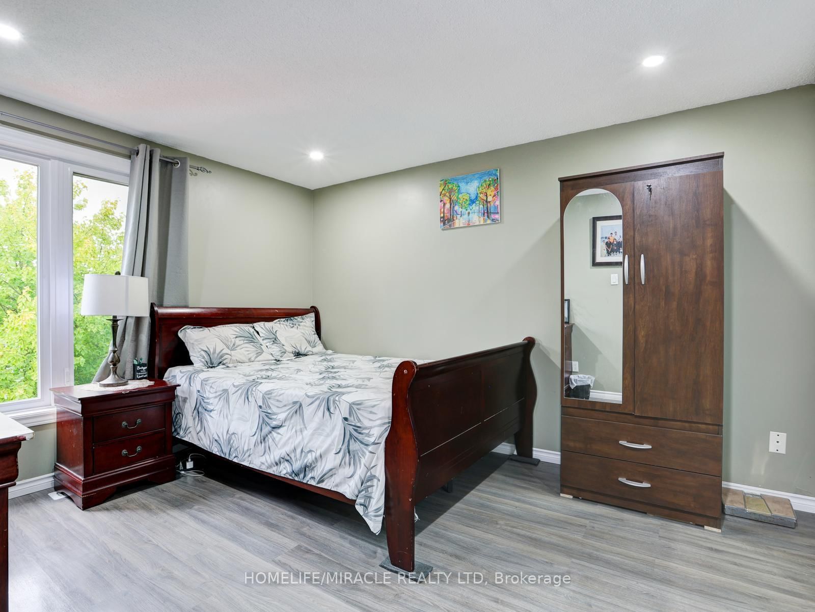 128 Macatee Place S • Cambridge, ON photo 16