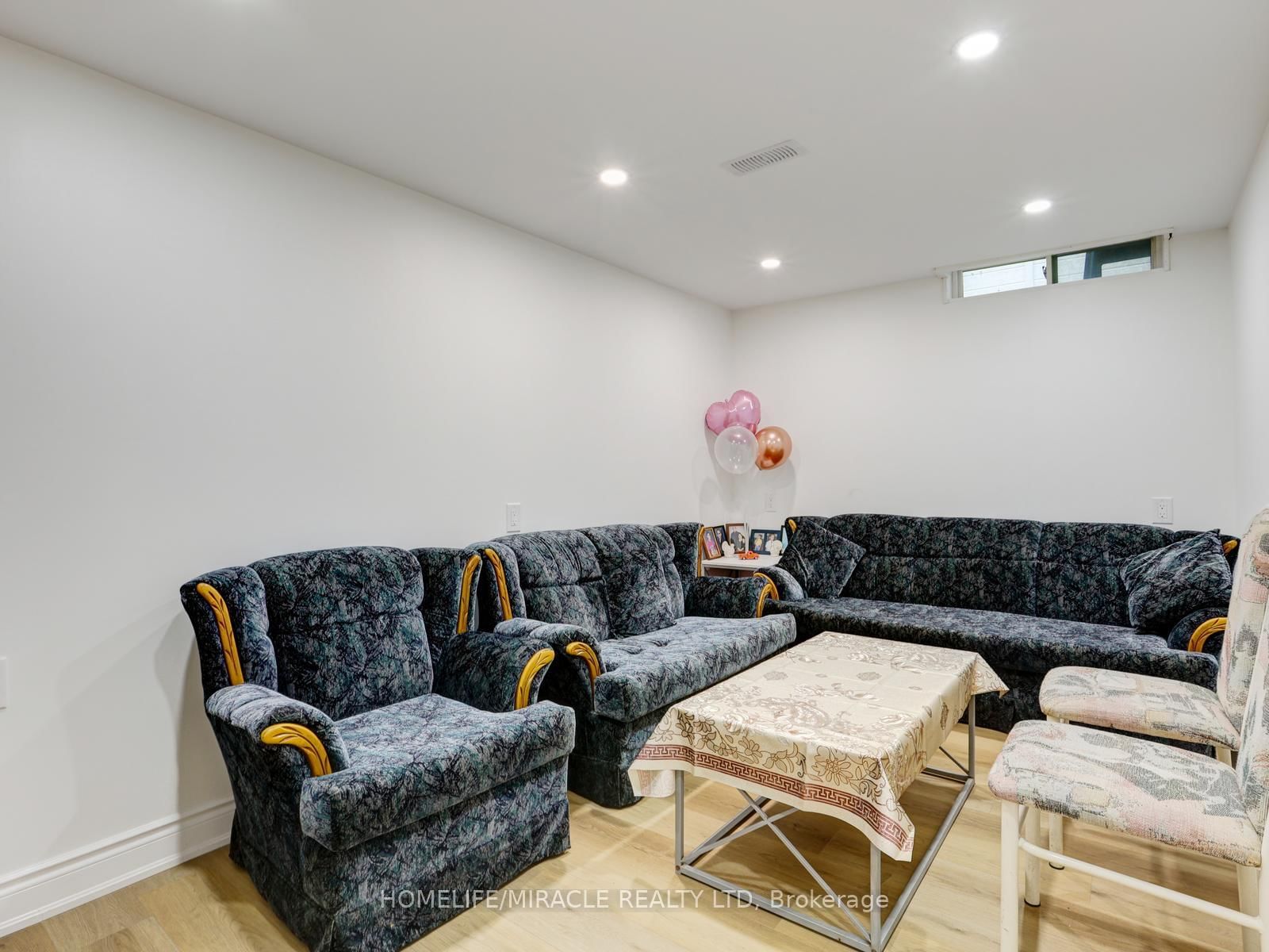 128 Macatee Place S • Cambridge, ON photo 20