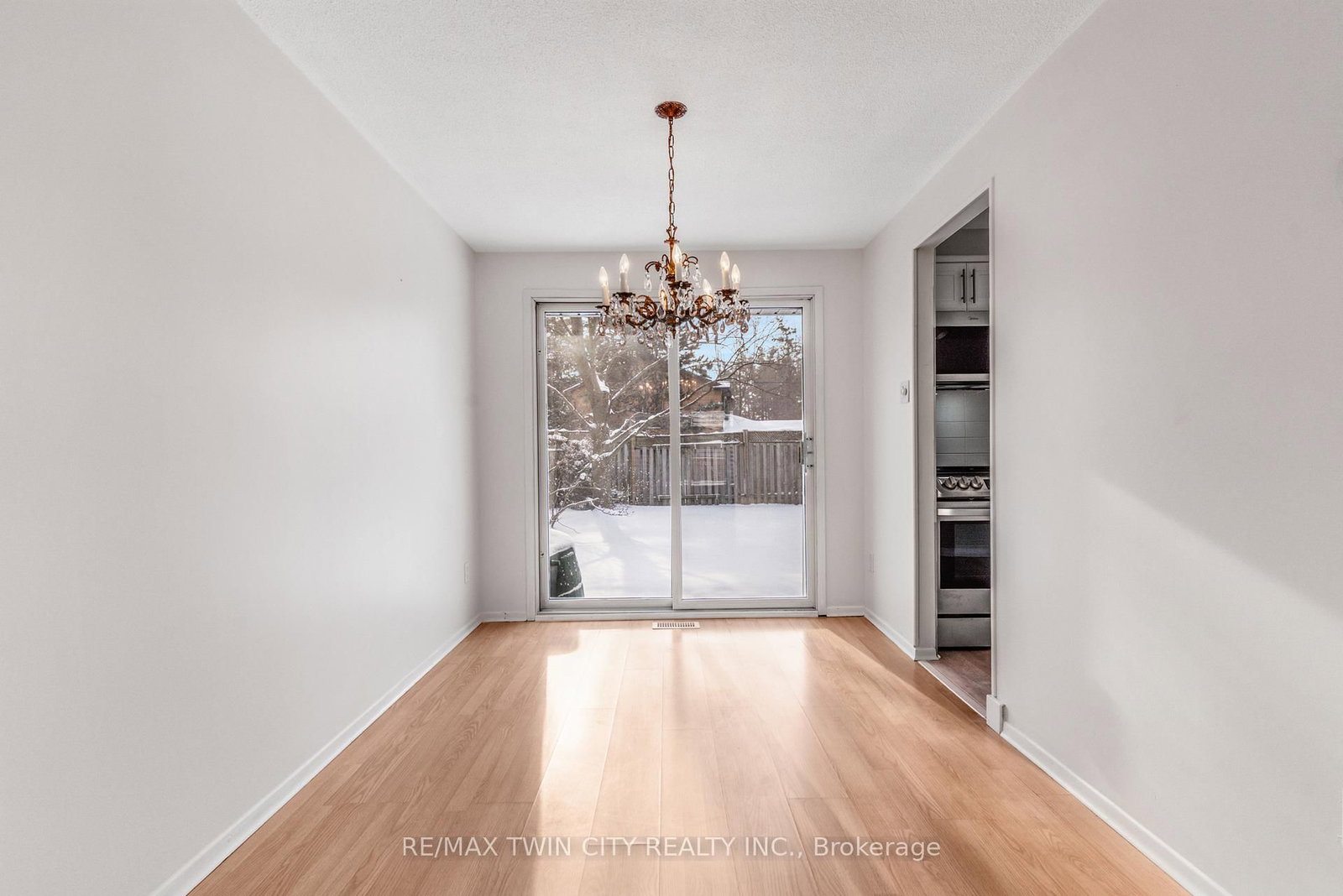 111 Manor Drive • Kitchener, ON photo 12