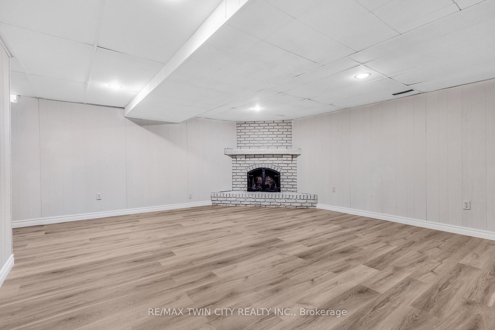 111 Manor Drive • Kitchener, ON photo 38