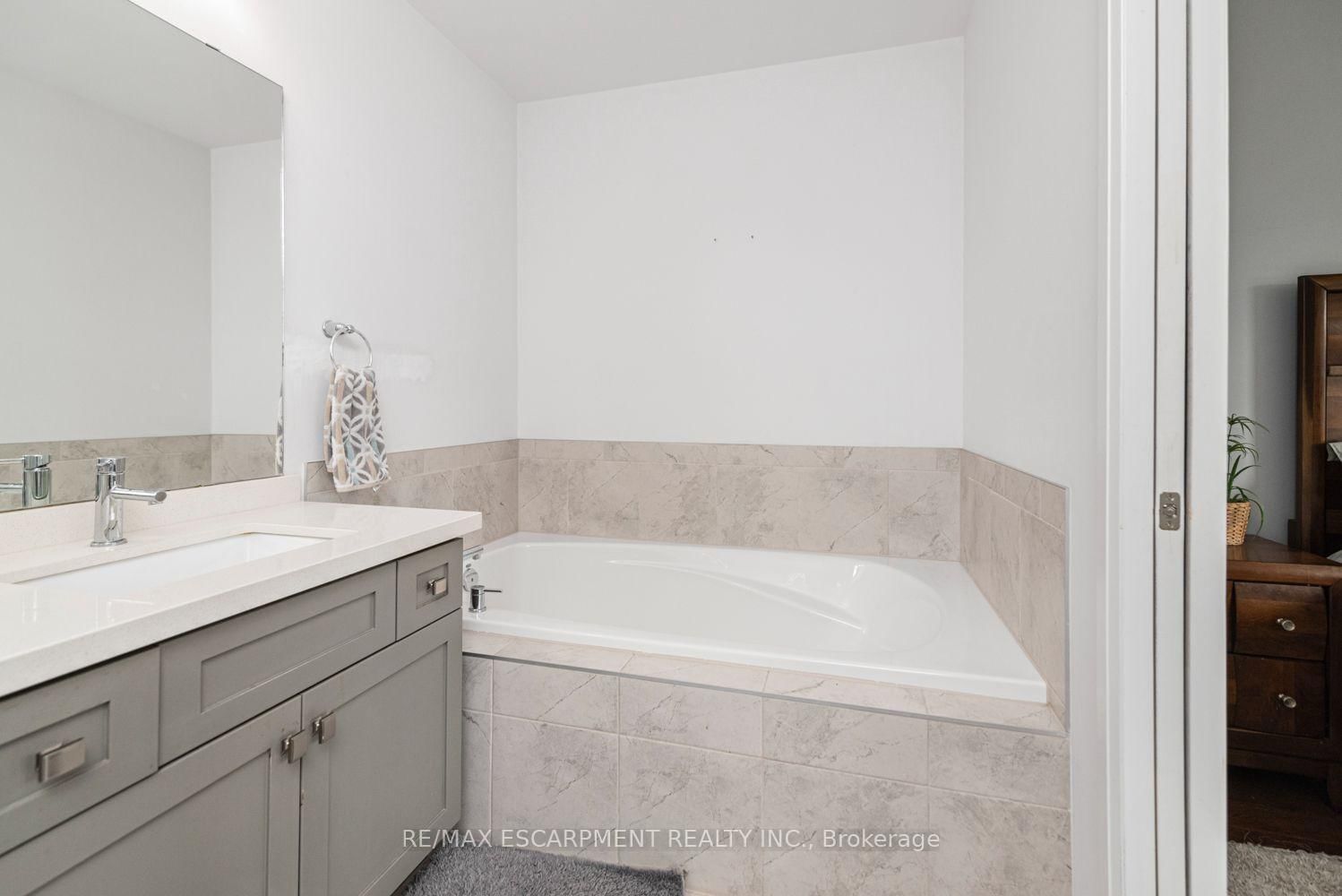 55 Greenwich Avenue • Hamilton, ON photo 36